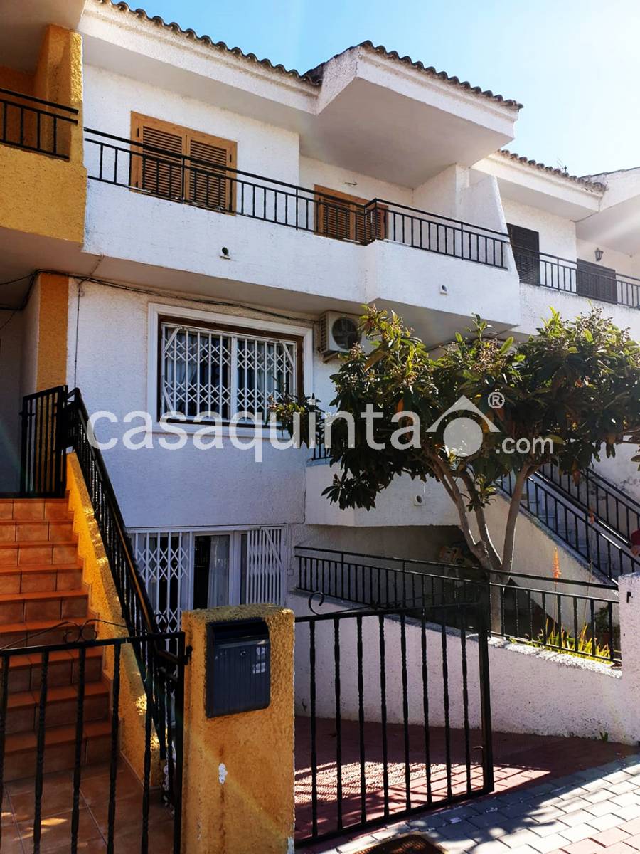 Casa con Terreno en Venta en centro, Dolores