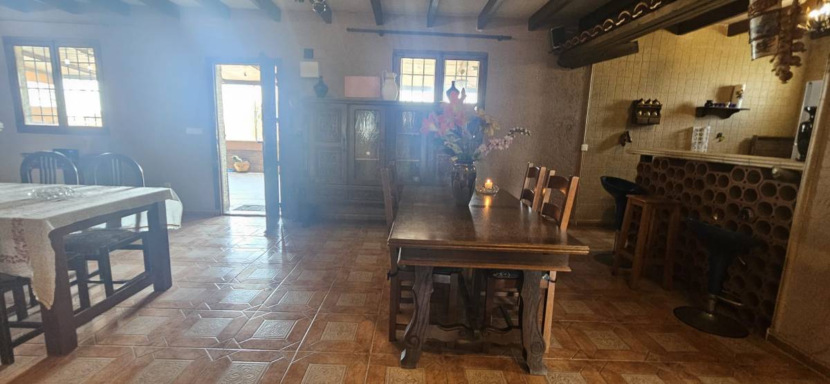 Chalet en Venta en Huerta, Dolores