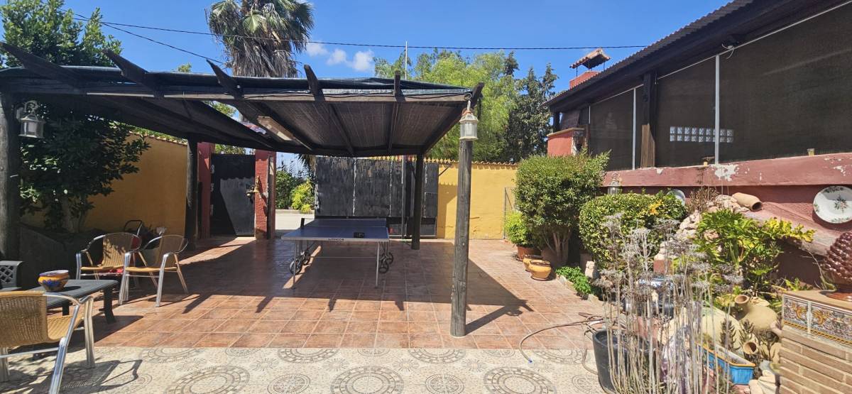 Chalet en Venta en Huerta, Dolores