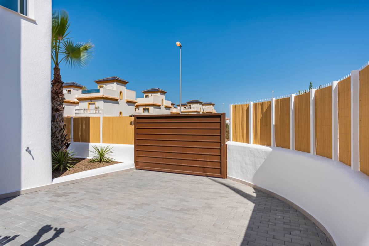 Chalet en Venta en Urbanizaciones, San Fulgencio