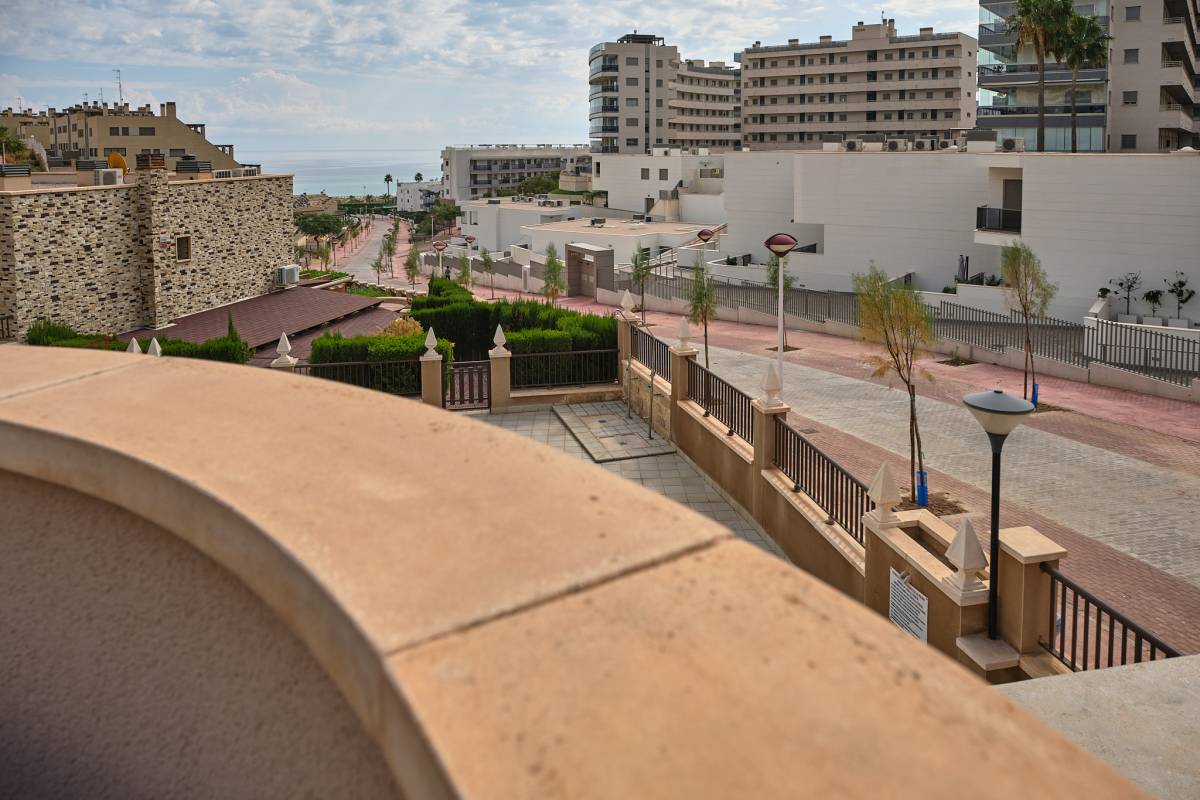 Apartamento en Venta en Gran Alacant, Arenales del Sol